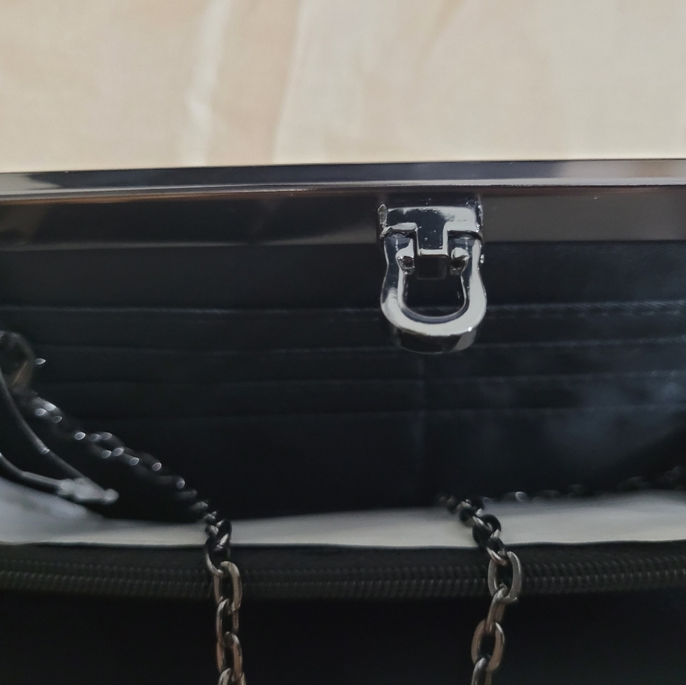 Black Pearls Clutch - Picture 5 of 6